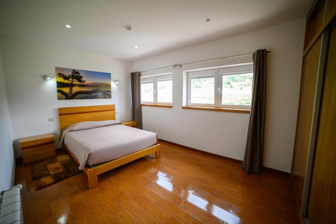 Funileiro, Apartamentos E Quartos Amares Exteriör bild