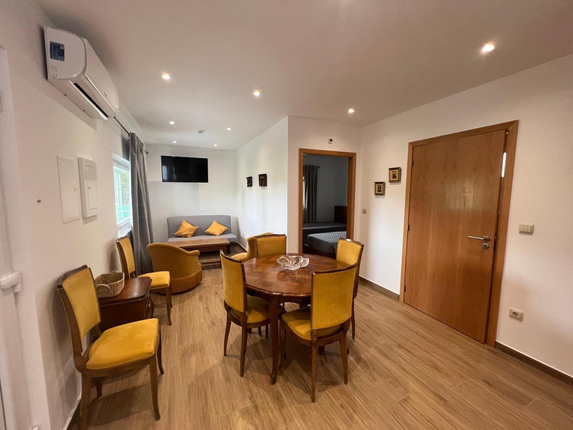 Funileiro, Apartamentos E Quartos Amares Exteriör bild