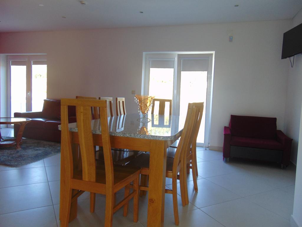 Funileiro, Apartamentos E Quartos Amares Exteriör bild